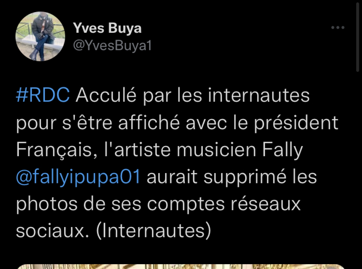 Fally Ipupa n’a pas supprimé ses photos avec Emmanuel Macron sur ses réseaux sociaux