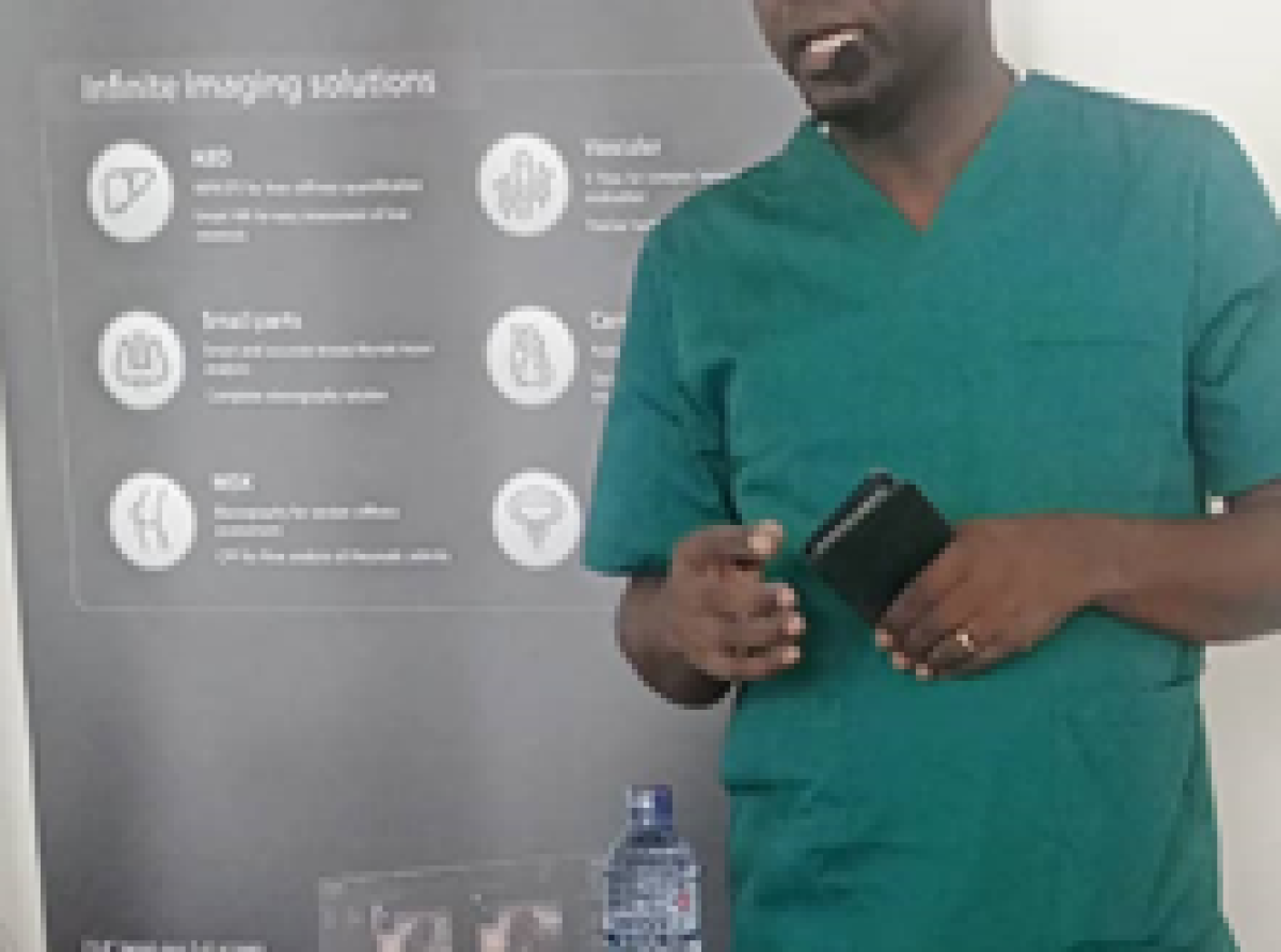 Au cours du pré-congrès d'ndoscopie De la théorie à la pratique : une chirurgie d'ablation de l'utérus vécue en direct à Kinshasa