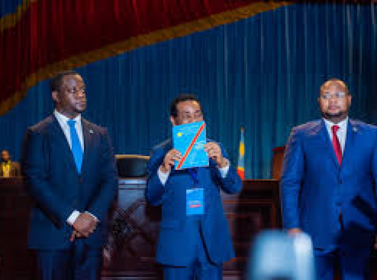 Accompagnement dans les réformes courageuses envisagées, Félix Tshisekedi : Christophe Mboso invite tous les nouveaux élus au soutien total pour la réussite de son 2ème mandat en RDC