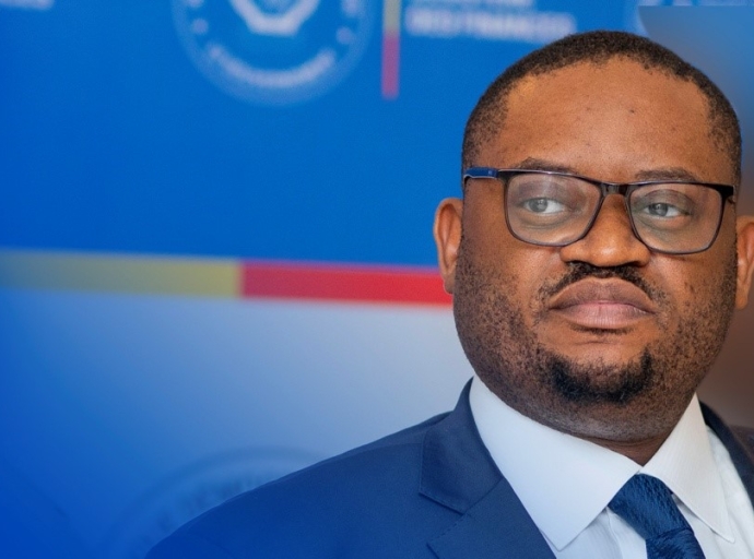 Sous l’impulsion du Président Félix-Antoine Tshisekedi Tshilombo , RDC : Doudou Fwamba déterminé à remettre l’Administration des Finances à sa juste place !