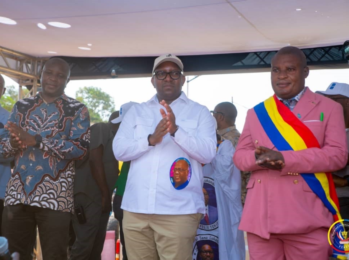 Avec un lot important de kits scolaires offerts ,RDC : Sama Lukonde à la rescousse des élèves de Kasenga !