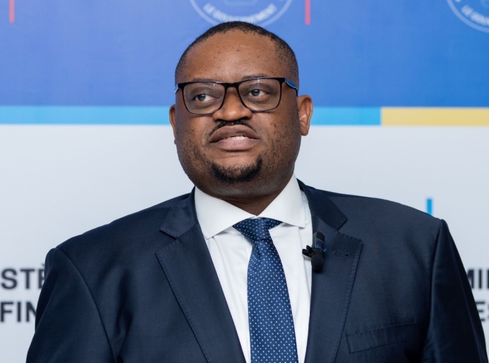 Optimisation des recettes fiscales, RDC : Doudou Fwamba pilote la mise en place de la facture normalisée