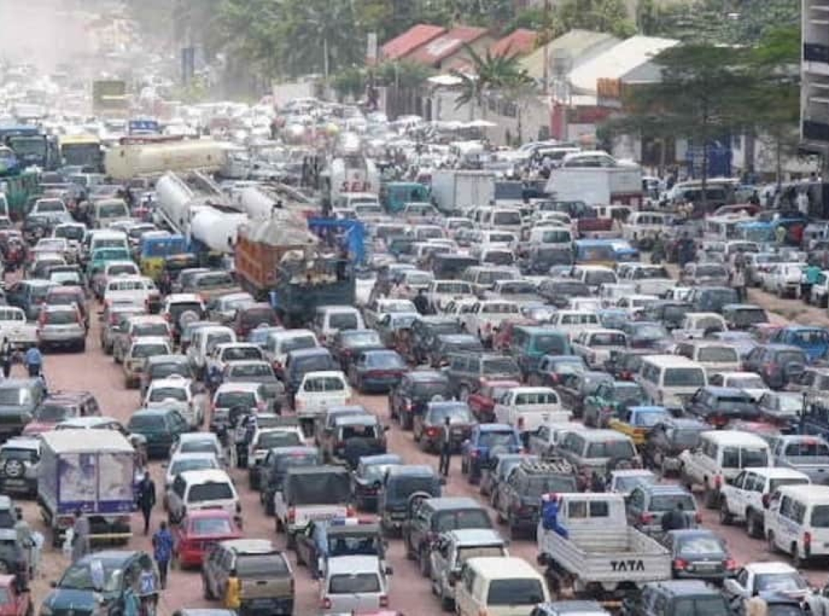 Les kinois déboussolés, Circulation alternée à Kinshasa : le Dispositif est à revoir ! Â