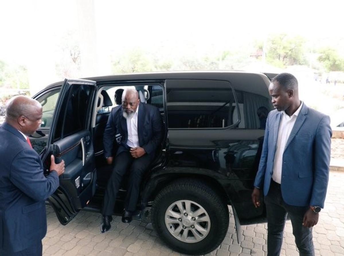 Ni inquiété, ni restreint de liberté dans son pays, Olive Lembe : « Joseph Kabila ne s'est jamais exilé »