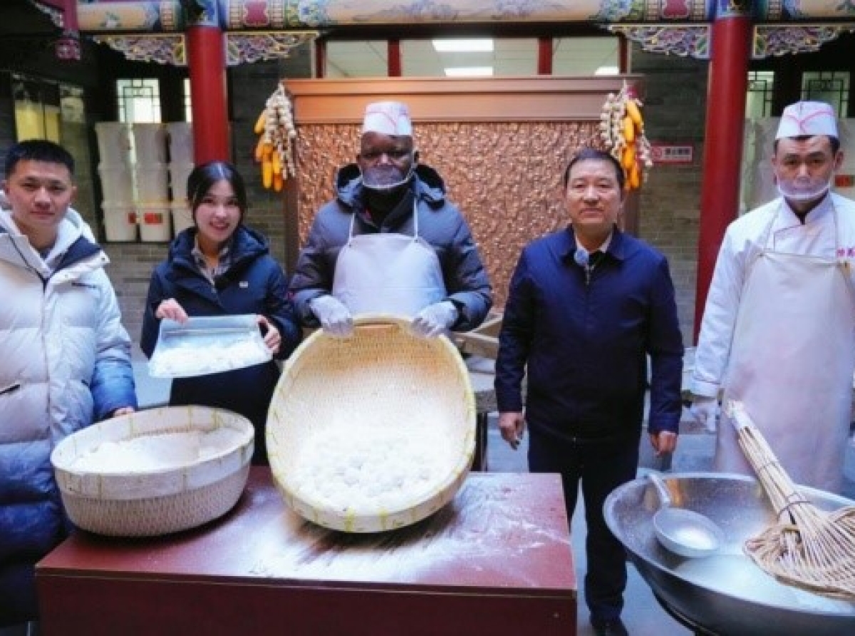 Préparatifs du Gala de la Fête du Printemps : une immersion avec un artiste de l'opéra de Taiyuan