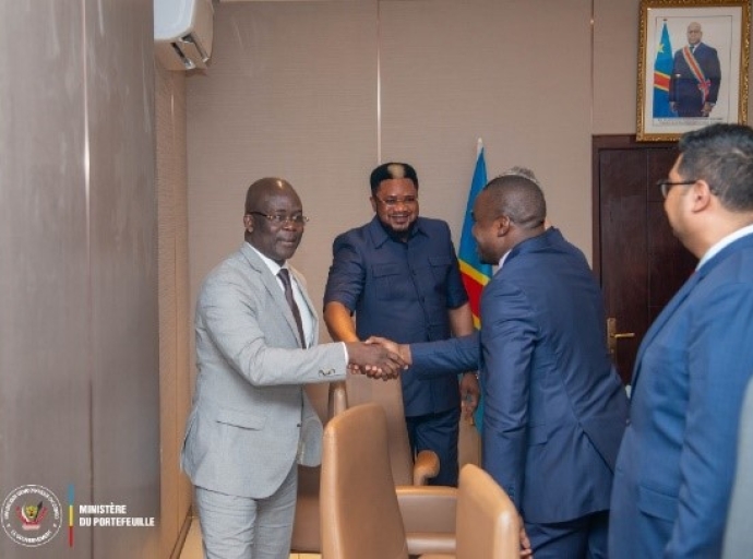 Numérisation des entreprises du Portefeuille de l’Etat, RDC : Jean-Lucien Bussa et la délégation de Trident Digital Tech plantent le décor !