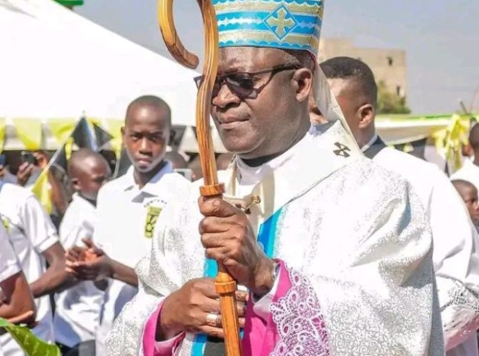 Mgr Fulgence Muteba : « Un Gouvernement d’union nationale ne résoudra pas tout en RDC »