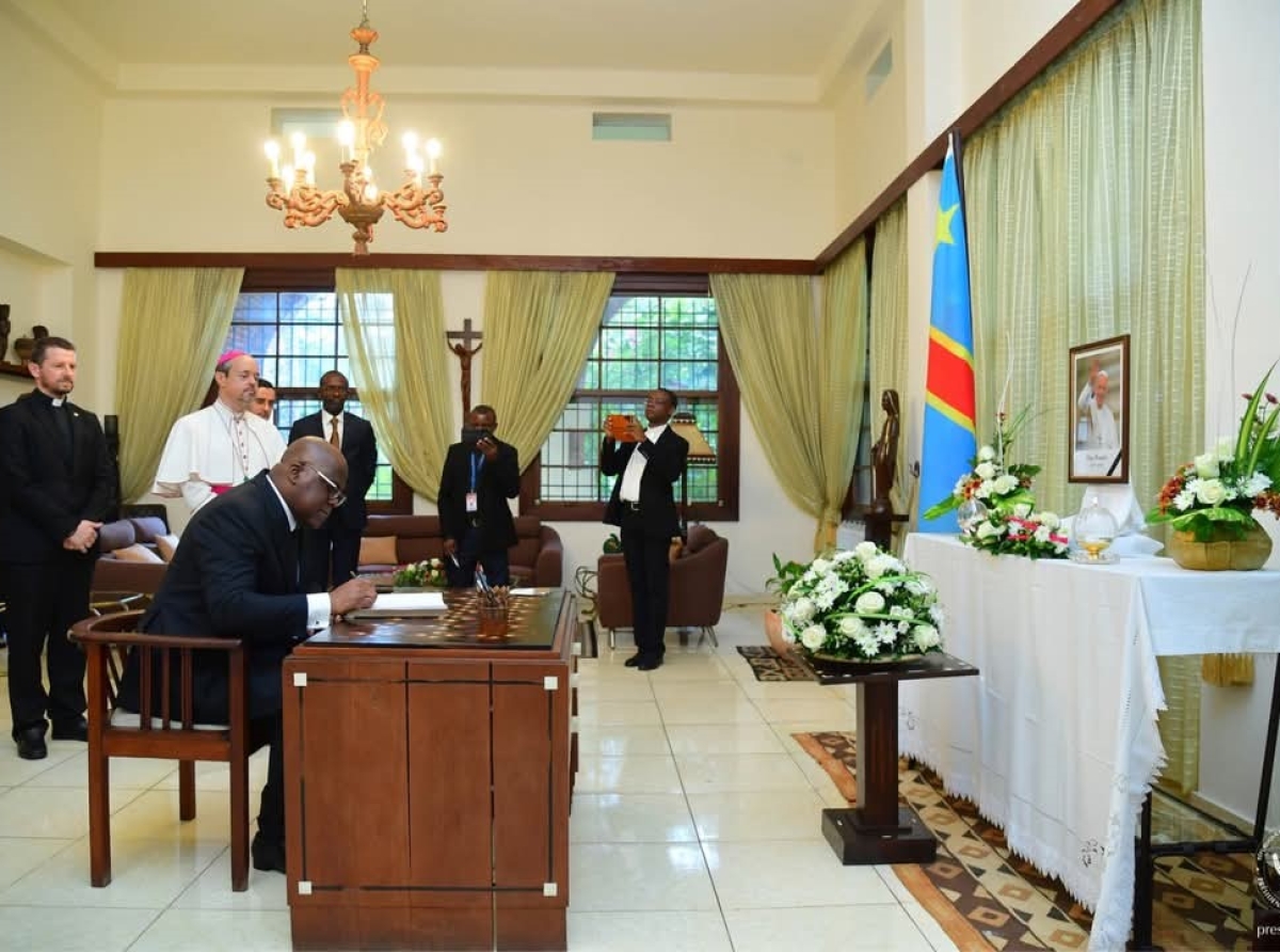 Exprimant sa compassion auprès du Nonce apostolique à Kinshasa, Félix Tshisekedi : ‘’Sa Sainteté le Pape François laisse un vide immense dans nos cœurs’’