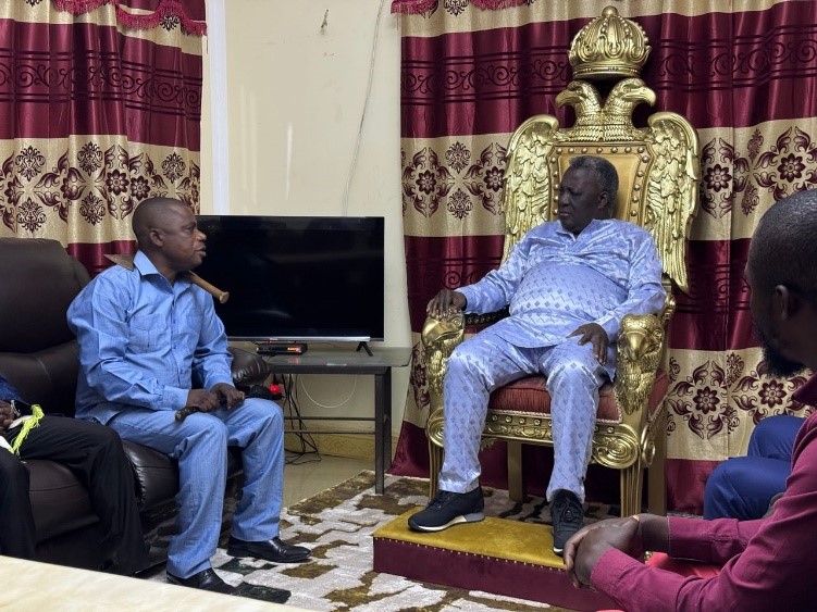 Retrouvailles entre fils du même terroir : Sa Grande Majesté Joseph Mukungubila a accordé une audience au Président National Mubeka !