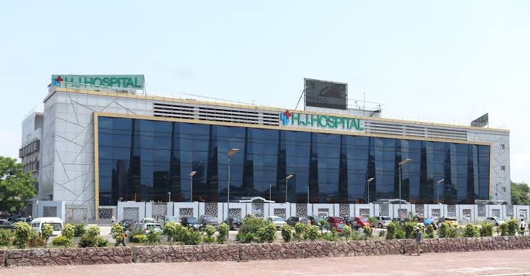Refus de prendre en charge une patiente , Kinshasa : le ministère de la Santé suspend les services d’urgence du Centre Médical Diamant et du Centre Hospitalier HJ !
