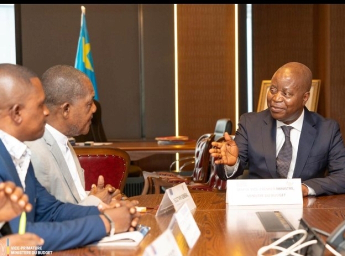 Revendications de différentes couches socioprofessionnelles en RDC, Budget : Adolphe Muzito passe aux actions de grande envergure !
