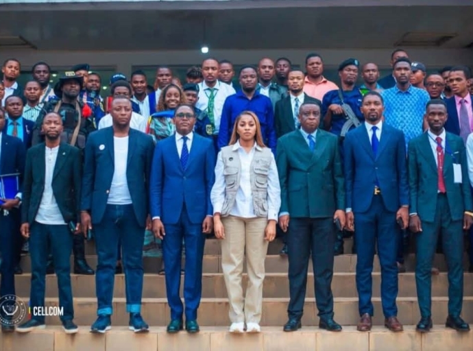 Consultations nationales de la jeunesse : l'Ambassadeur Hussein Ndala accompagne la vision de Grâce Kutino