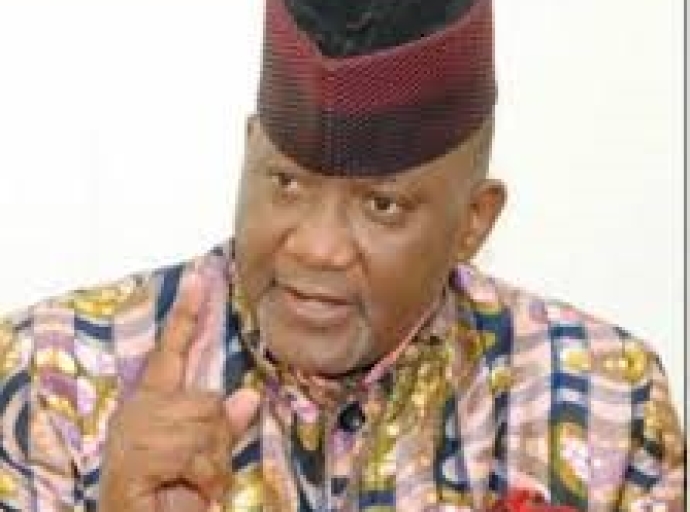 Moïse Moni Della : Félix Tshisekedi apte pour la guerre ?